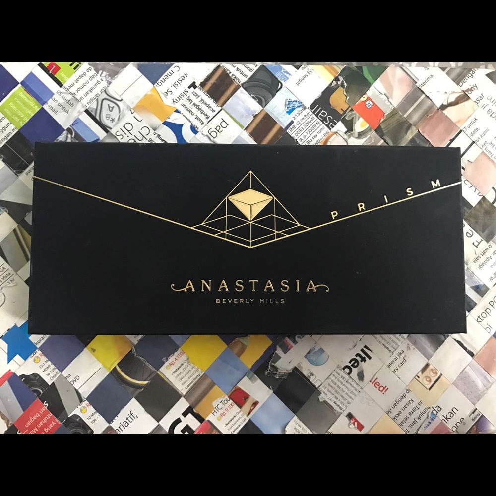 Anastasia Beverly Hills Prism Eyeshadow Palette